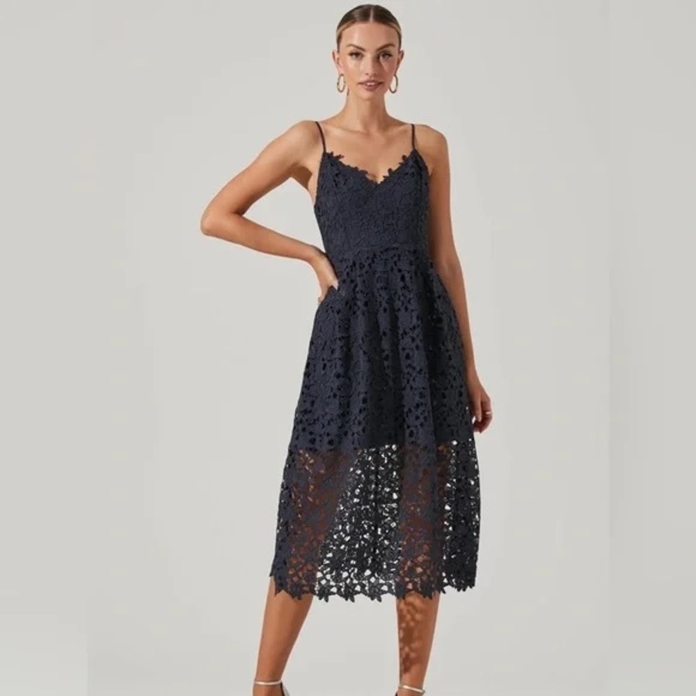 ASTR Lace A Line Midi Dress in Navy Women’s Size Small